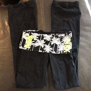 VS Pink yoga pants